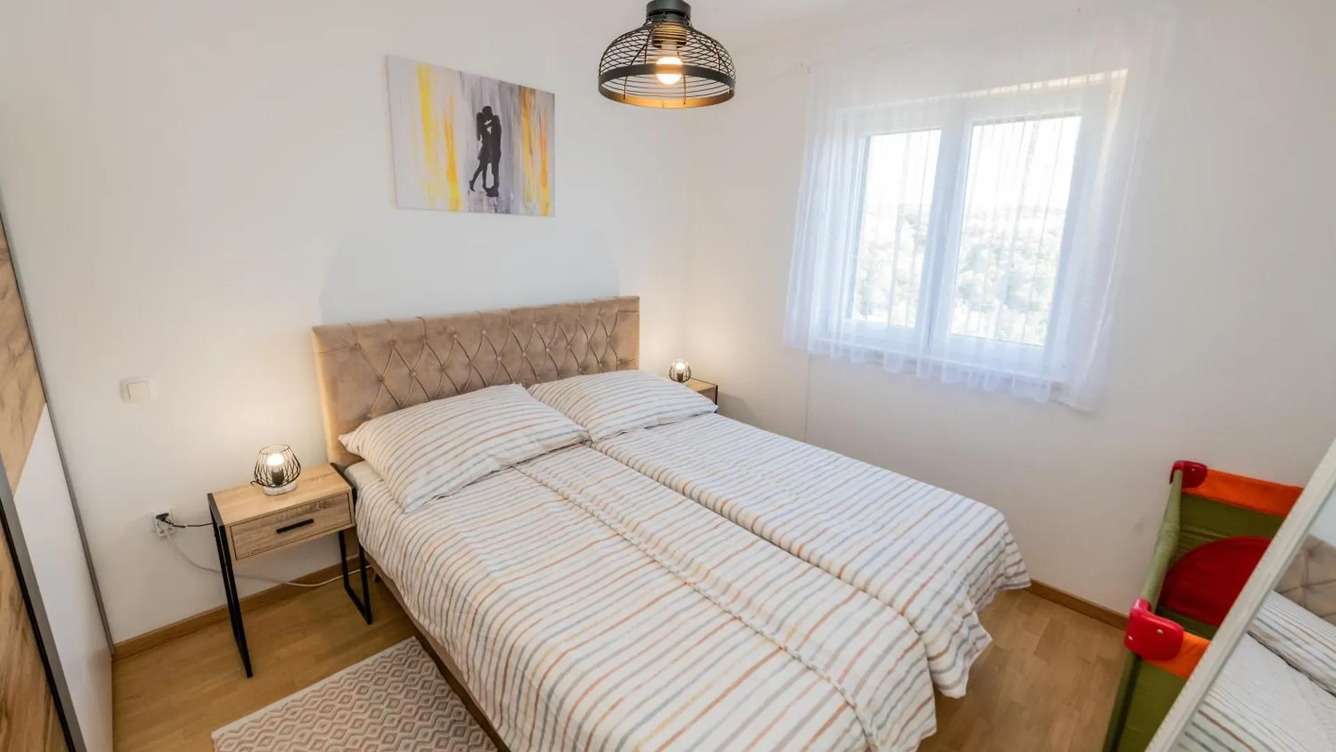 Sun Island Apartment Trogir 0*,  Croácia